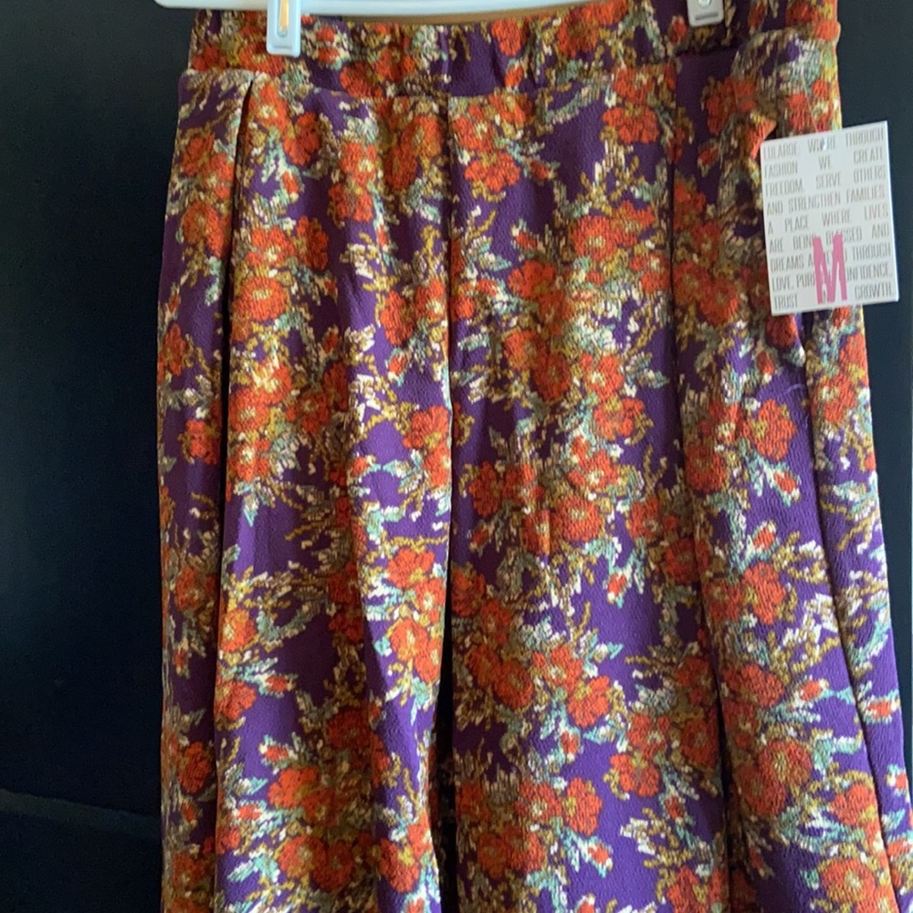 Thick NWT Madison Skirt! Gorgeous pattern!